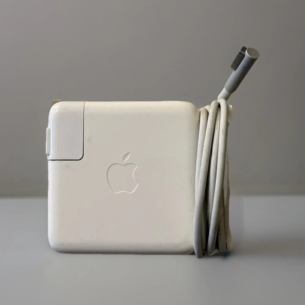 Apple Authentic MacBook Pro 60W MagSafe Power Adapter Charger A1344 A/12378EA